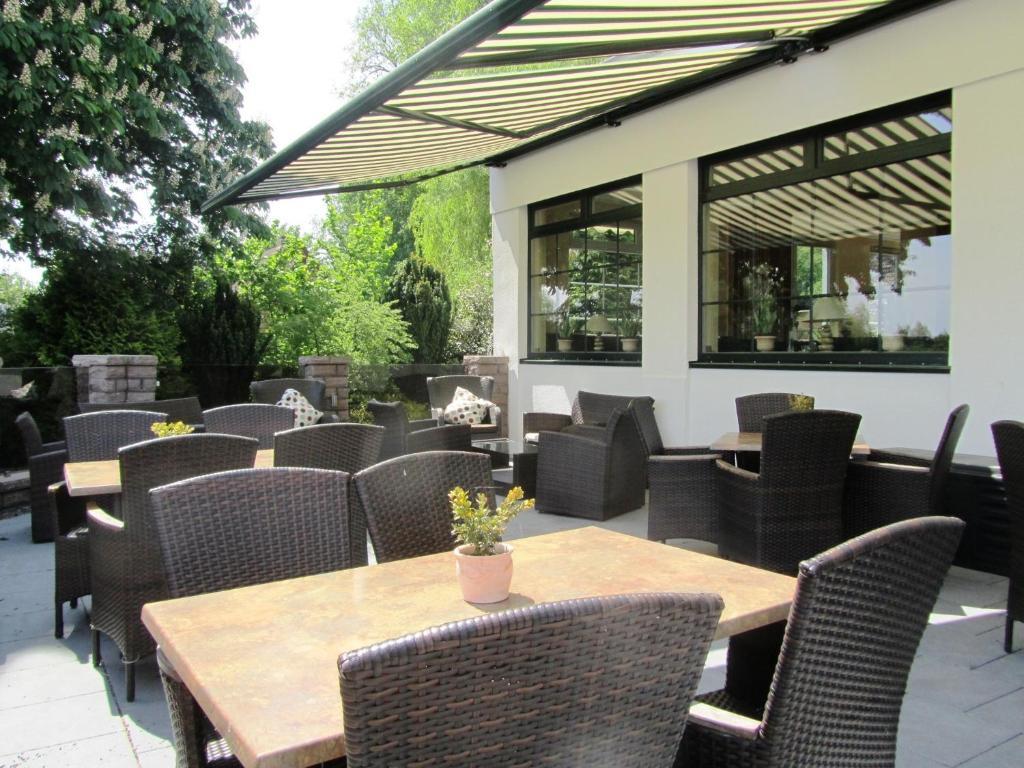 Akzent Hotel Cordes & Restaurant Am Rosengarten Sottorf Bagian luar foto