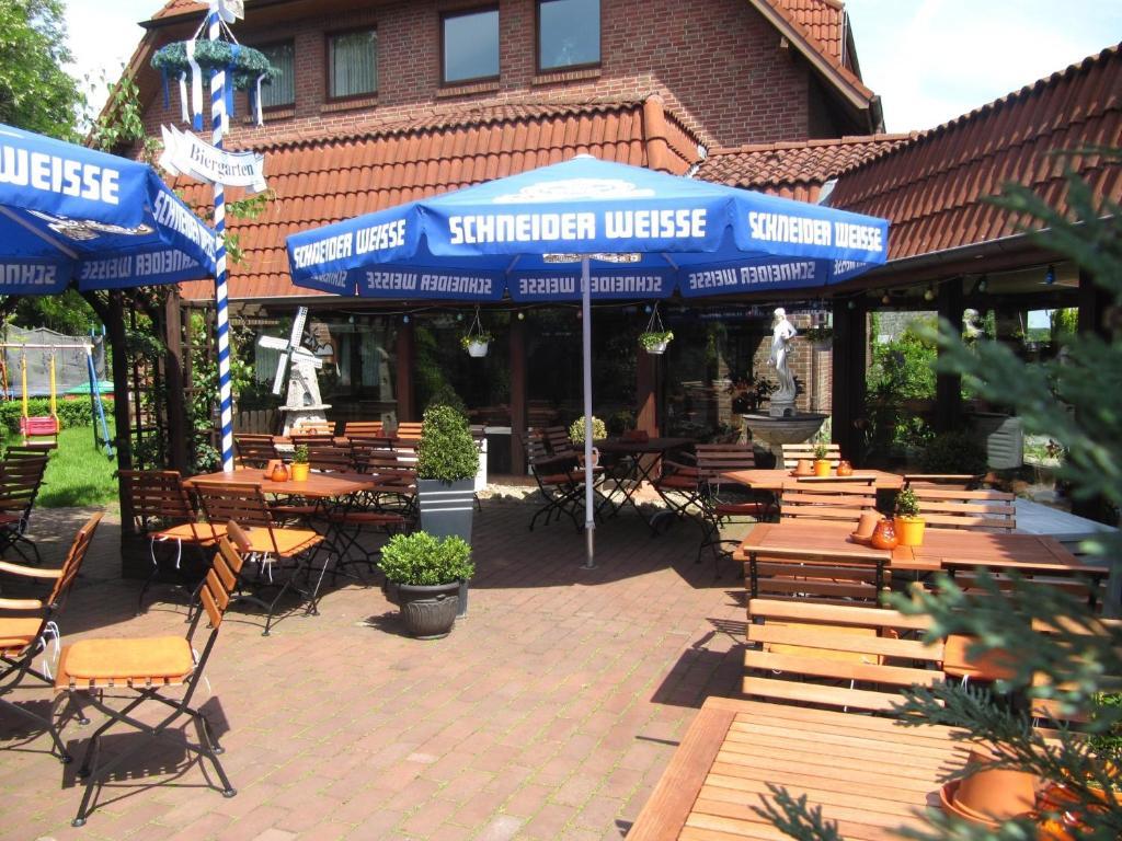 Akzent Hotel Cordes & Restaurant Am Rosengarten Sottorf Bagian luar foto